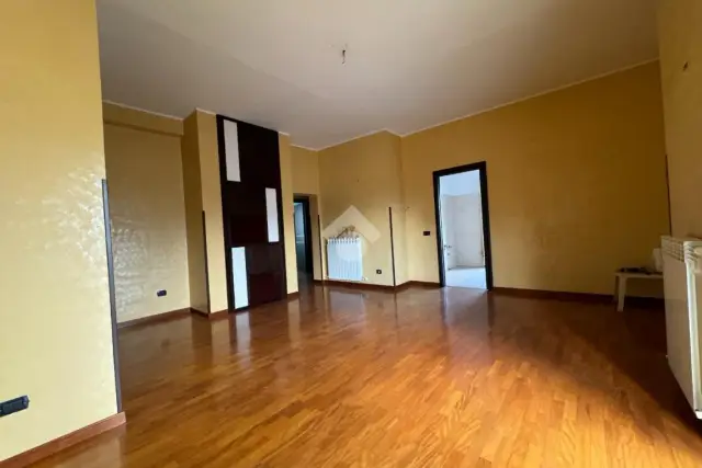 4-room flat in Via Vittorio Accattatis 41, Cosenza - Photo 1