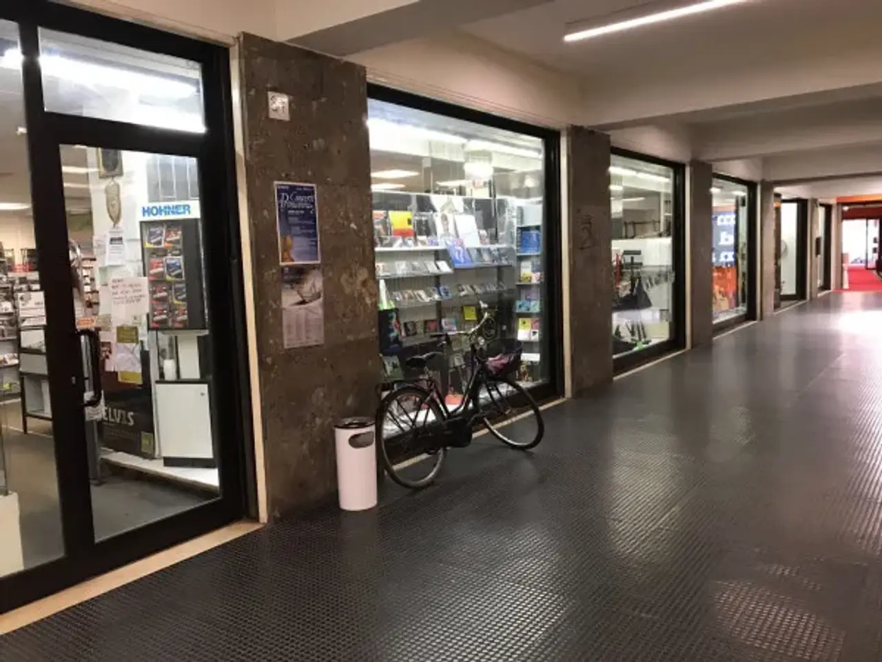 Negozio in , Faenza, {3} - Foto 1
