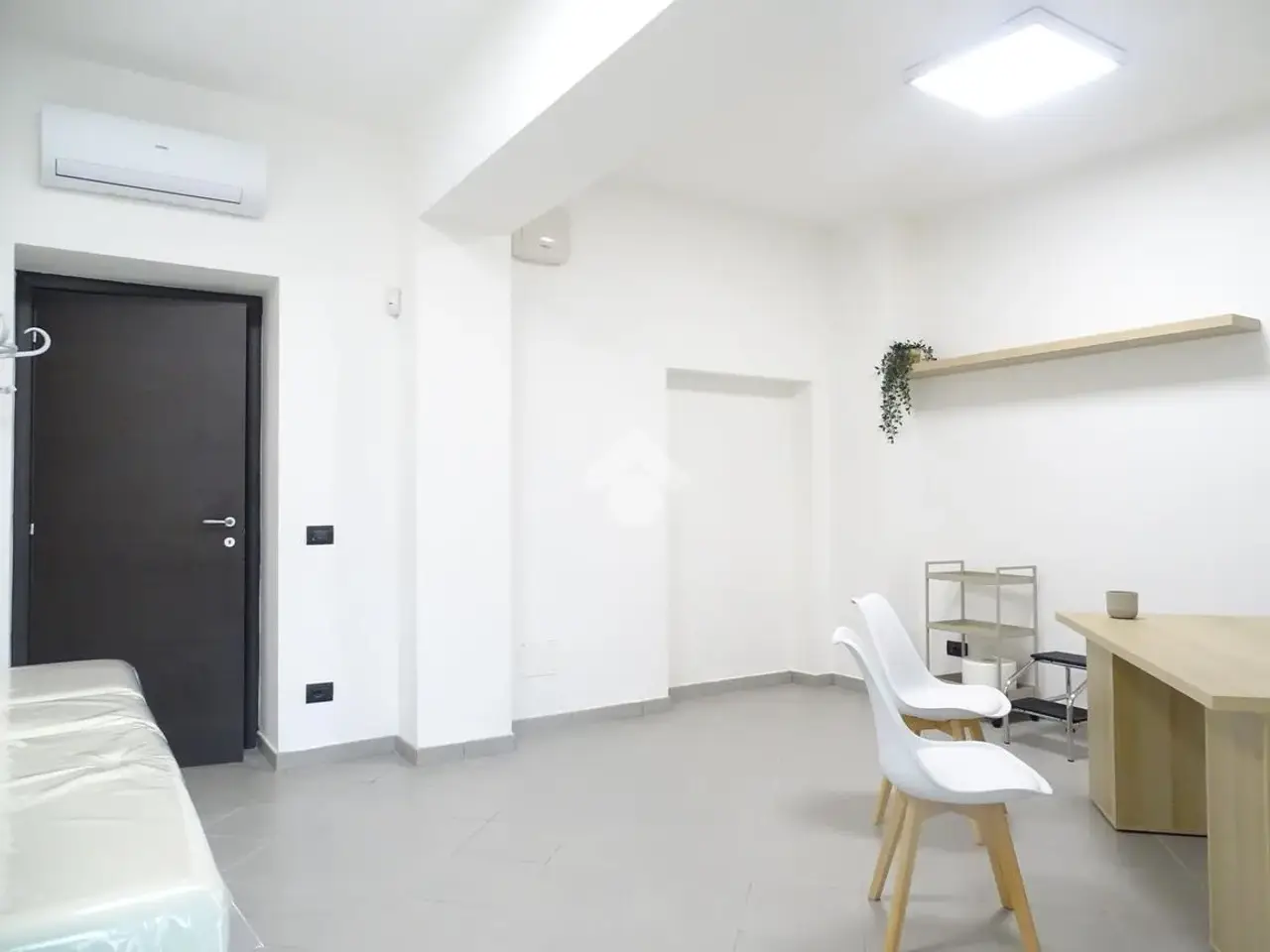 Ufficio in Via Venezia 35, Alessandria, {3} - Foto 1