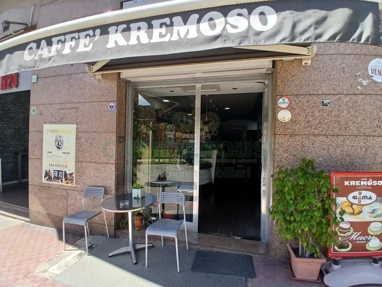 Esercizio commerciale in Via Tagliamento 235, Avellino, {3} - Foto 1