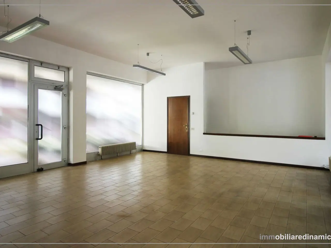 Negozio in Viale Friuli, Conegliano, {3} - Foto 1
