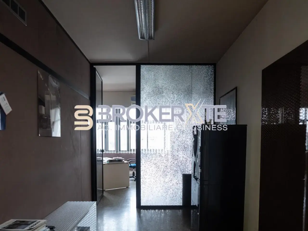 Ufficio in Provinciale Carrara-Avenza 145, Carrara, {3} - Foto 2