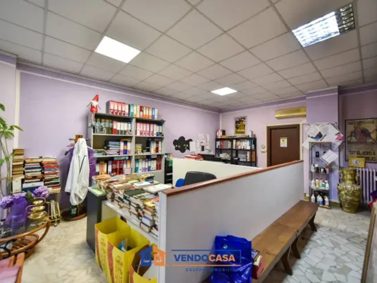 Negozio in Via Domenico Tibone 2, Torino, {3} - Foto 2