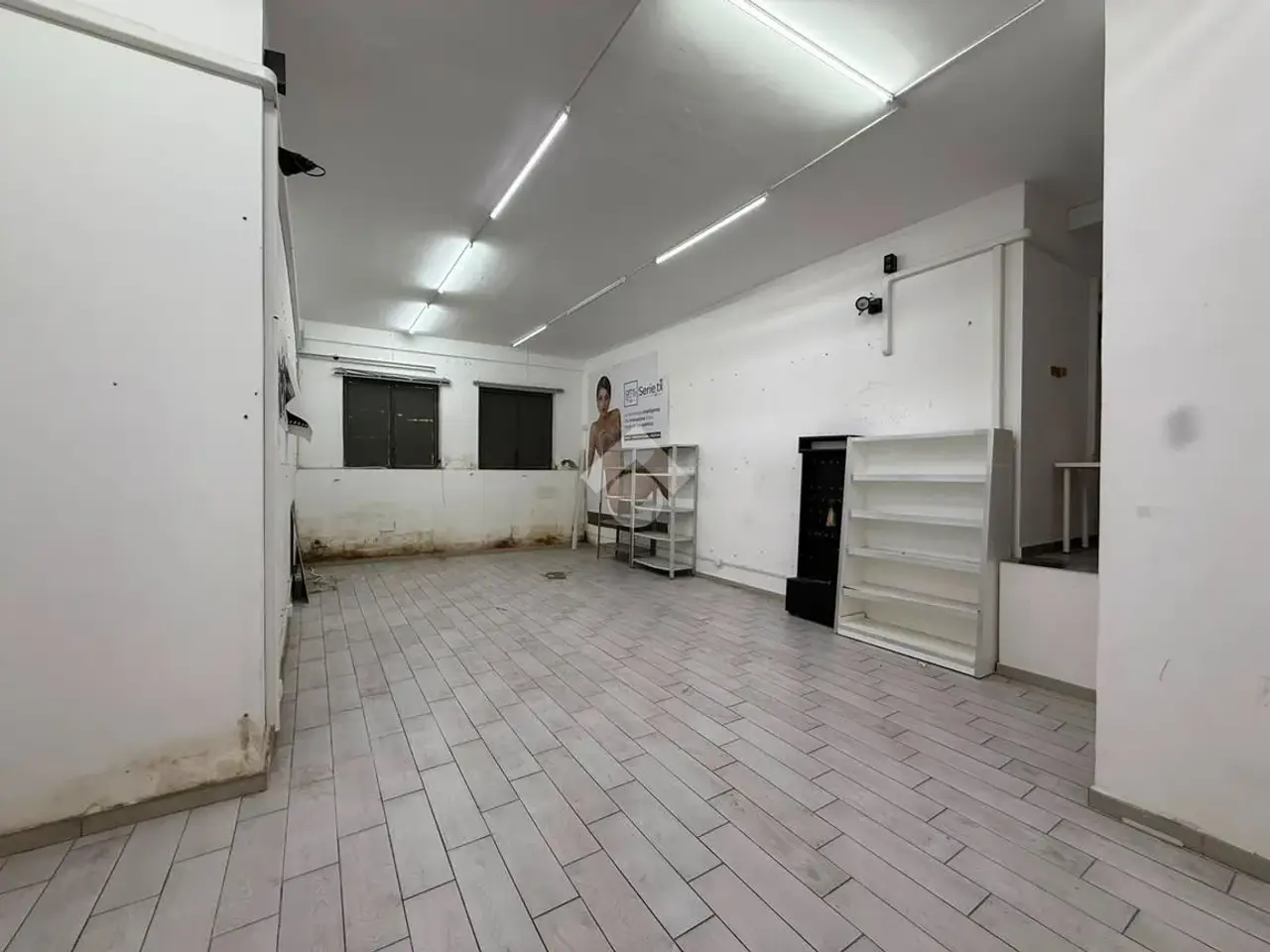 Magazzino in Via De Santis 8, Cercola, {3} - Foto 2