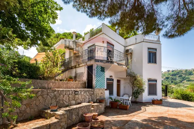 Villa in vendita, Contrada Roccazzo, Cefalu' - Foto 1