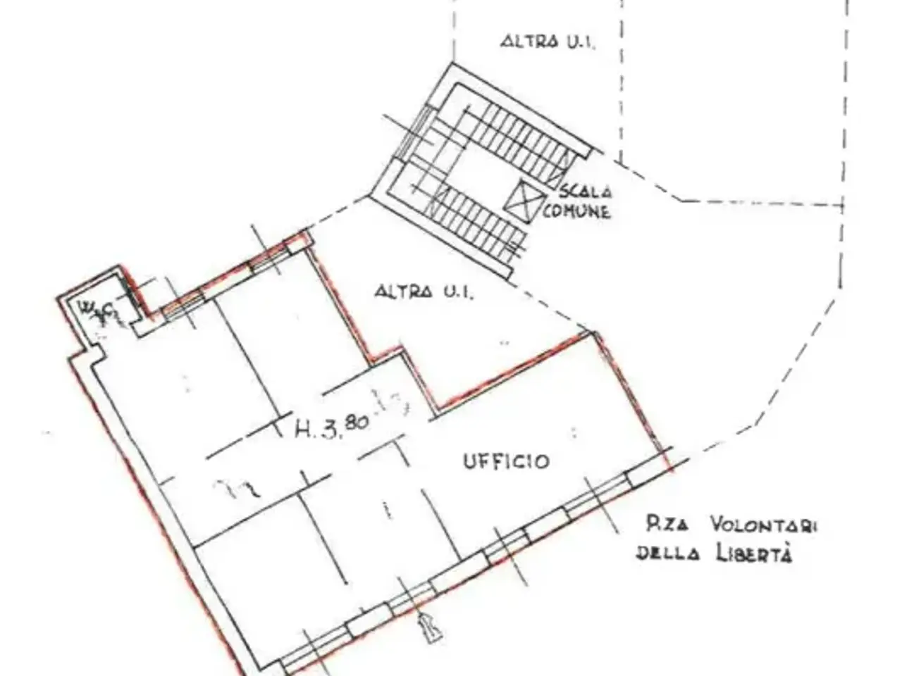 Negozio in Piazzale Volontari della Libertà, Busto Arsizio, {3} - Planimetria 1