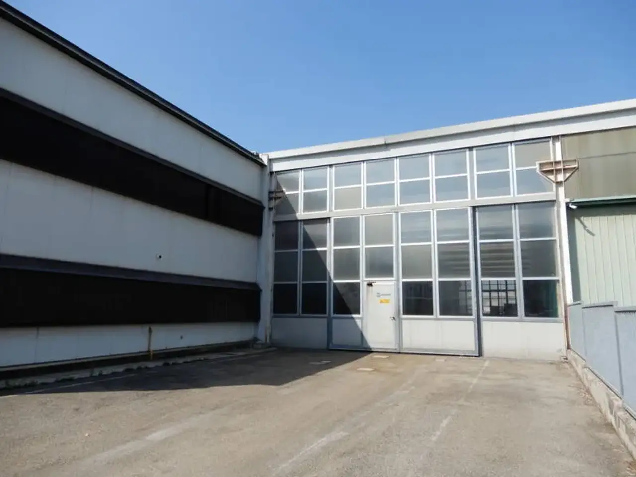 Capannone in Via Togliatti, Imola, Zona Industriale, Imola, {3} - Foto 1