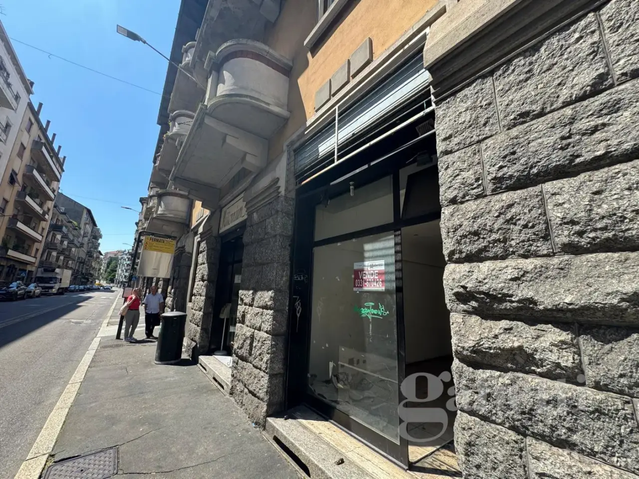 Negozio in Via Piave 4, Varese, {3} - Foto 1