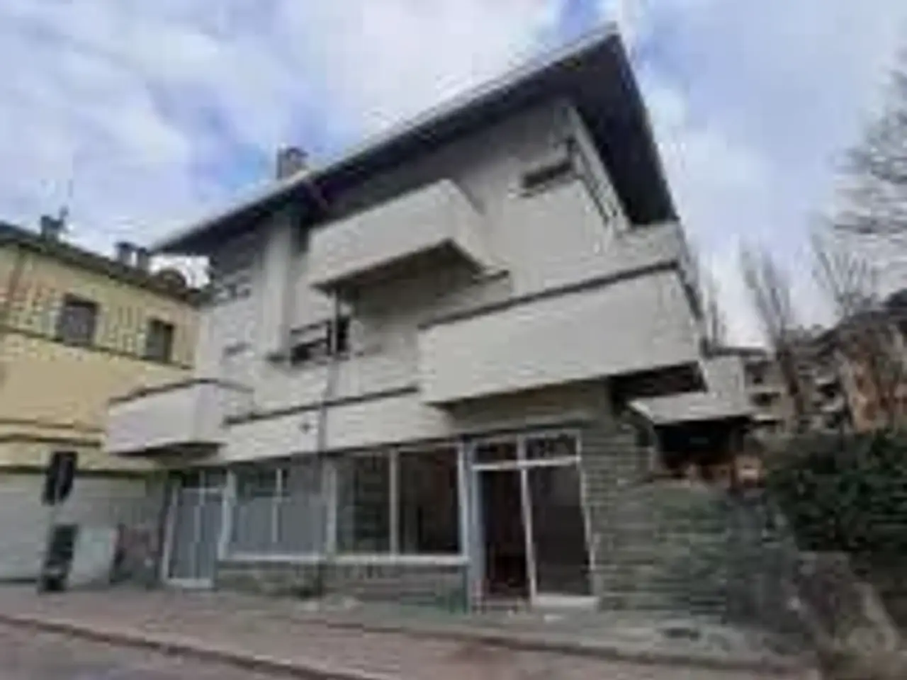 Esercizio commerciale in Sondrio Via Lungo Mallero Cadorna, Sondrio, {3} - Foto 2