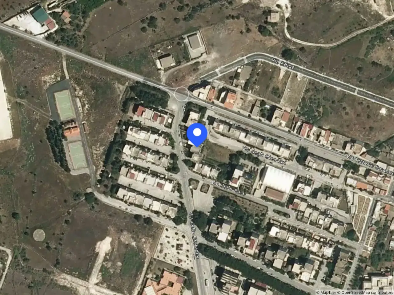Fabbricato misto in Frazione Villasmundo, Via delle Orchidee, 9 9, Melilli, {3} - Foto 1