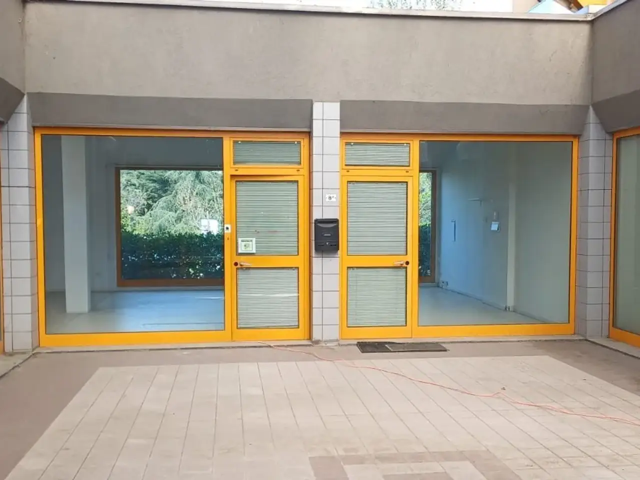 Negozio in Via a. Capuzzi, Zola Predosa, {3} - Foto 1