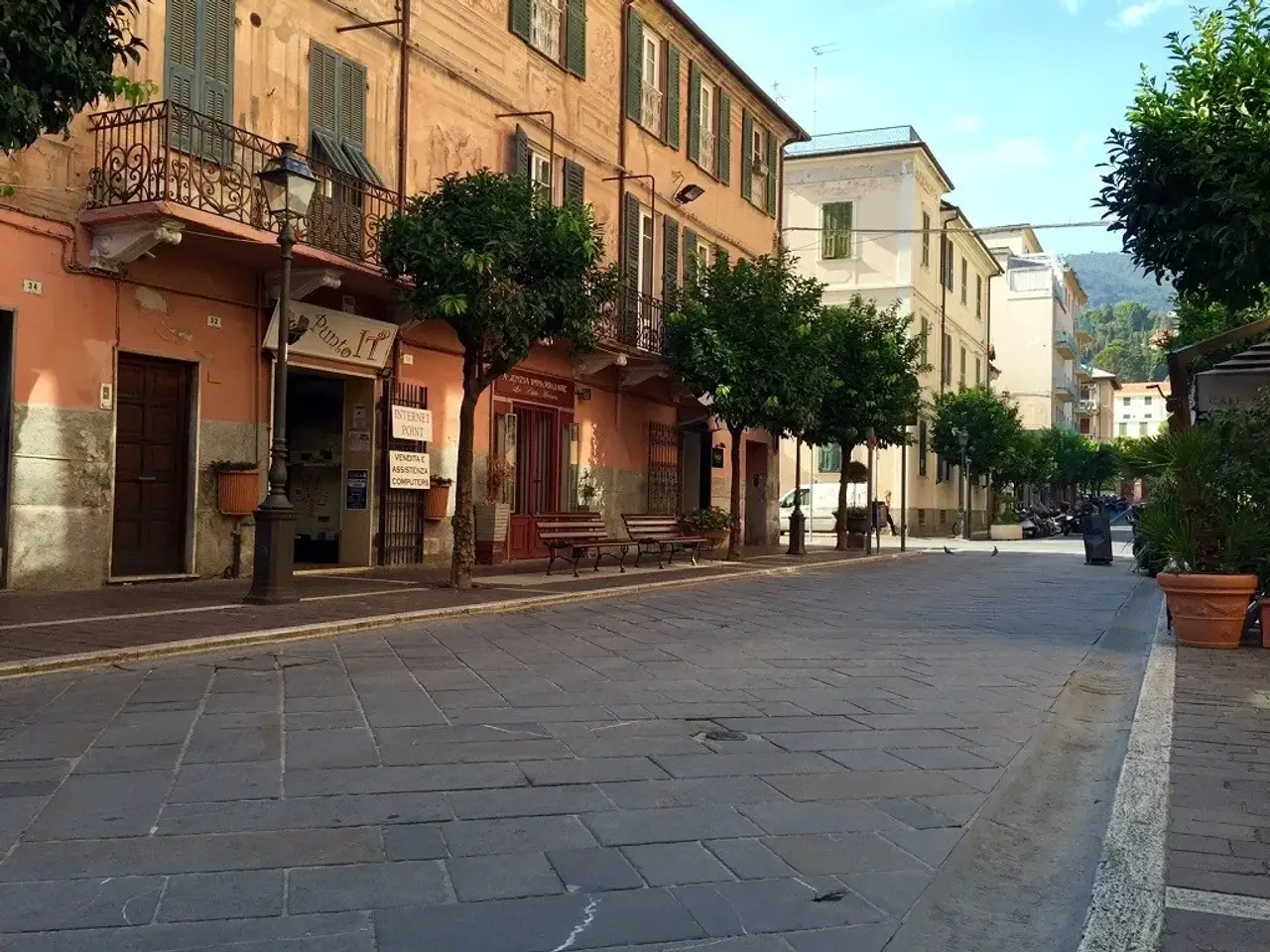 Negozio in Via Torino 26, Alassio, {3} - Foto 1