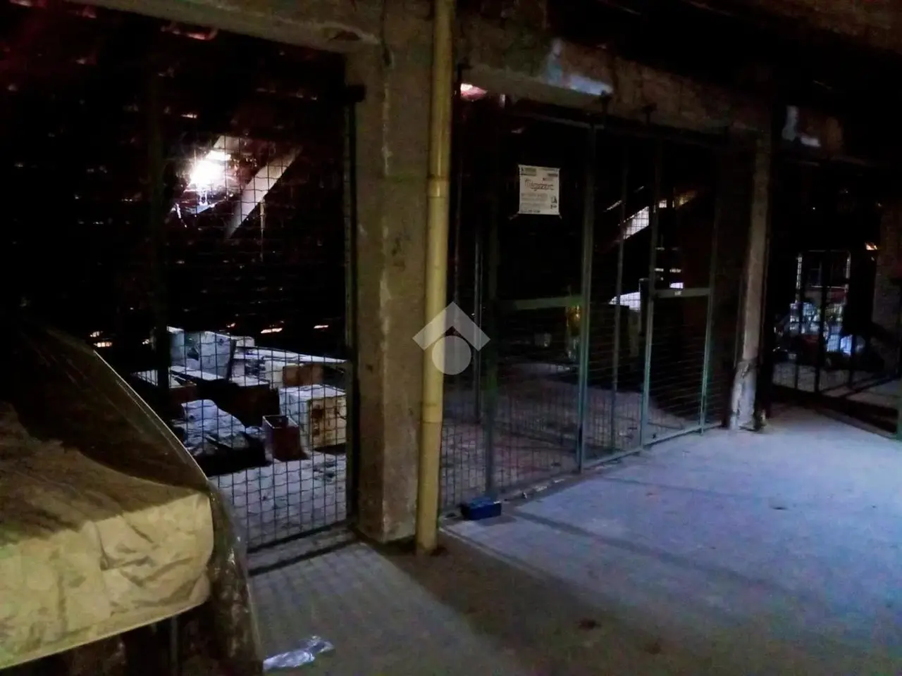 Magazzino in Viale Corsica 1, Milano, {3} - Foto 2