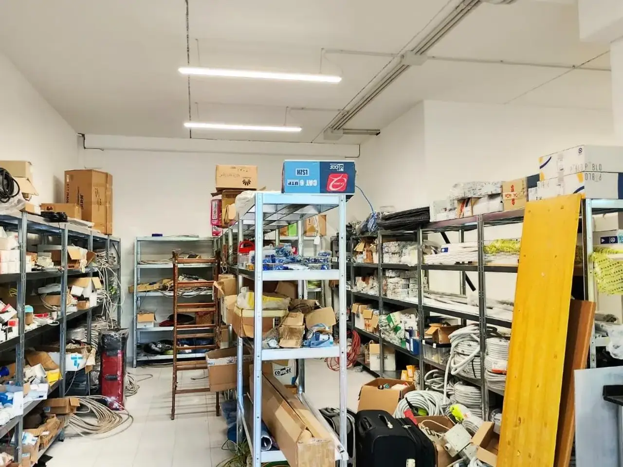 Magazzino in Piazza Sandro Pertini 11, Savignano Sul Rubicone, {3} - Foto 1
