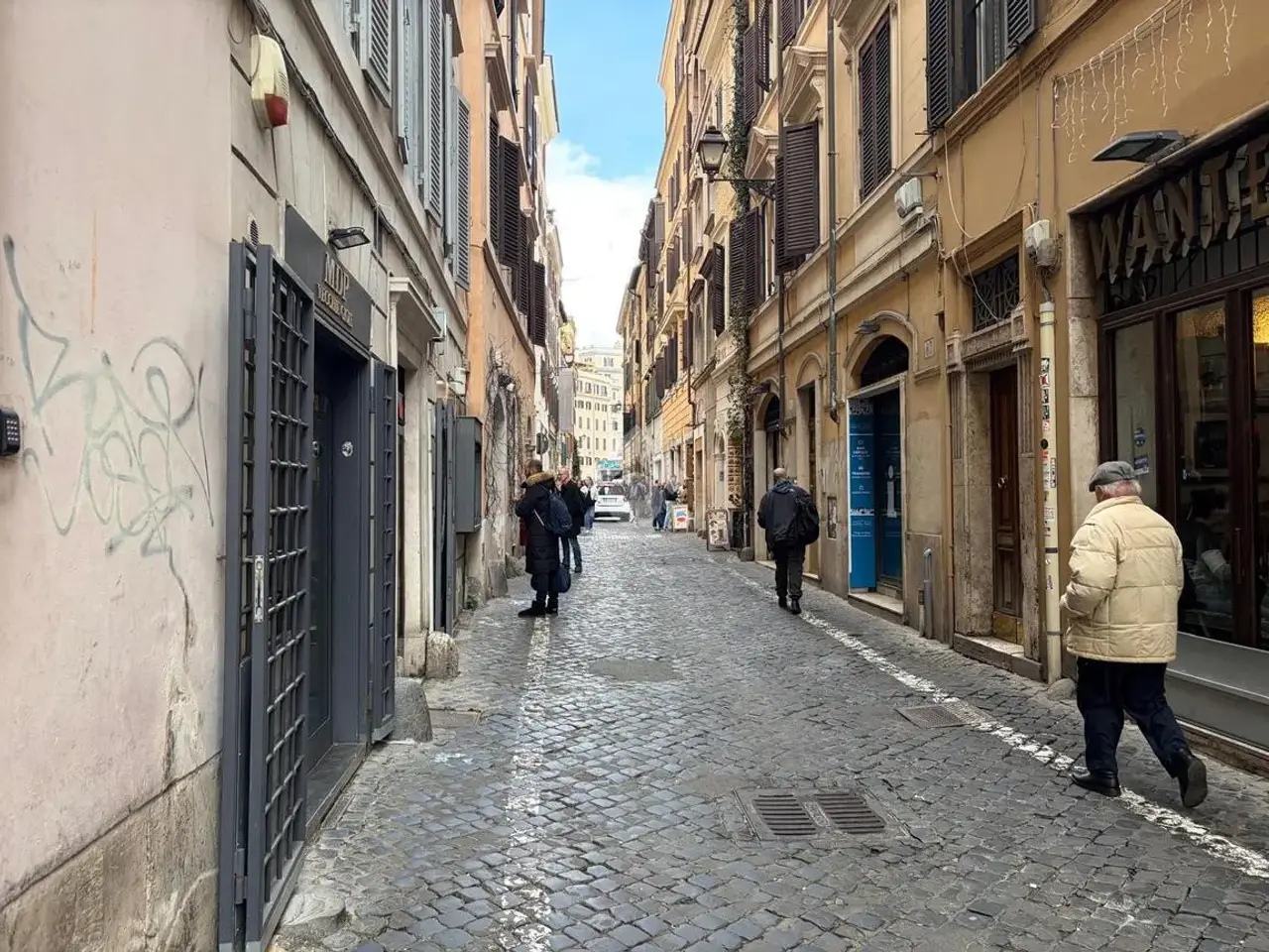 Magazzino in Via Leonina 00, Roma, {3} - Foto 1