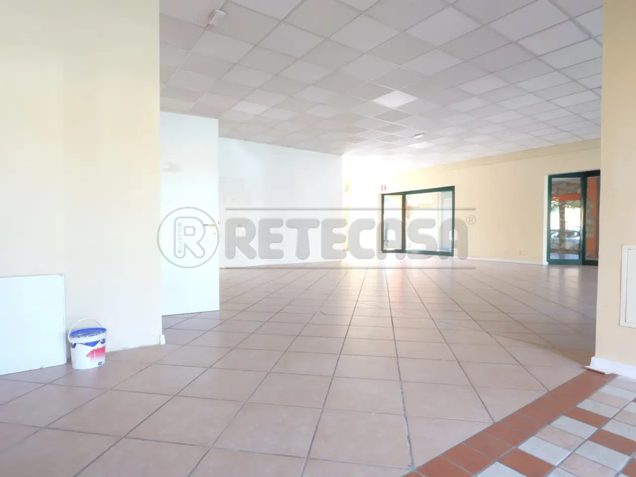 Palazzina commerciale in Contrà Corpus Domini, Brendola, {3} - Foto 1