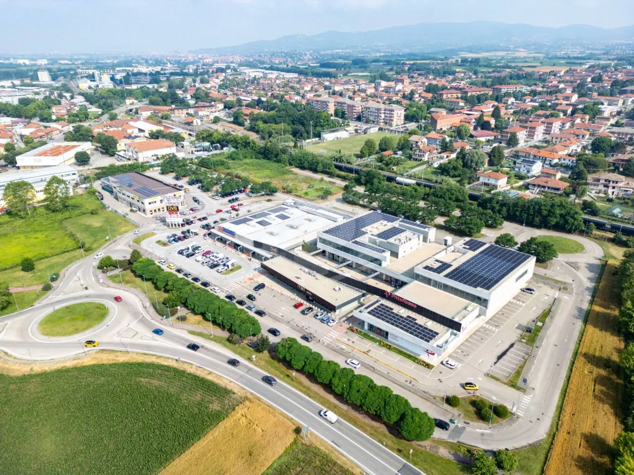 Negozio in , Cambiano, {3} - Foto 1
