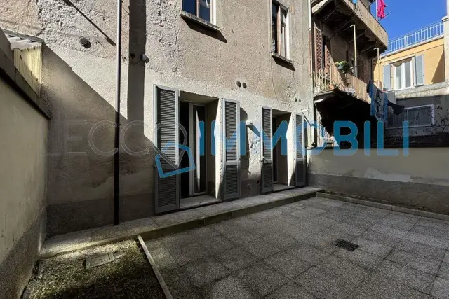 2-room flat in Via Lazzaretto 21, Lecco - Photo 1