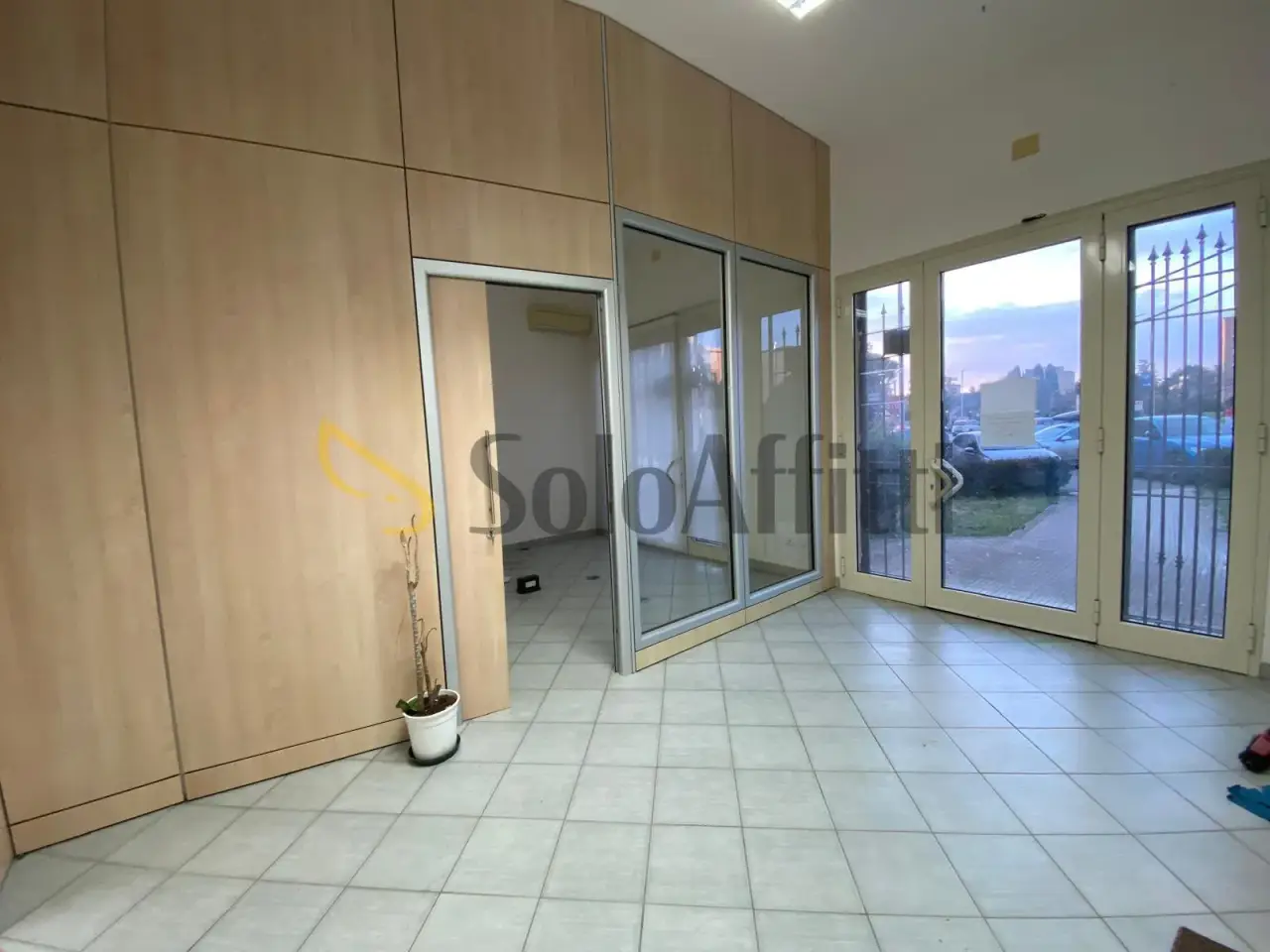 Negozio in Via F. Turati 7, Tarquinia, {3} - Foto 1