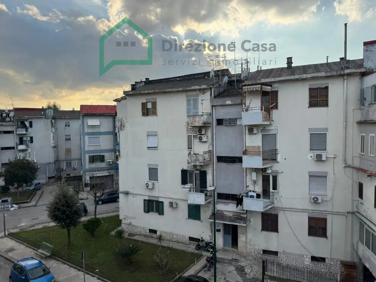 Magazzino in Via Monte Faito, Napoli, {3} - Foto 2