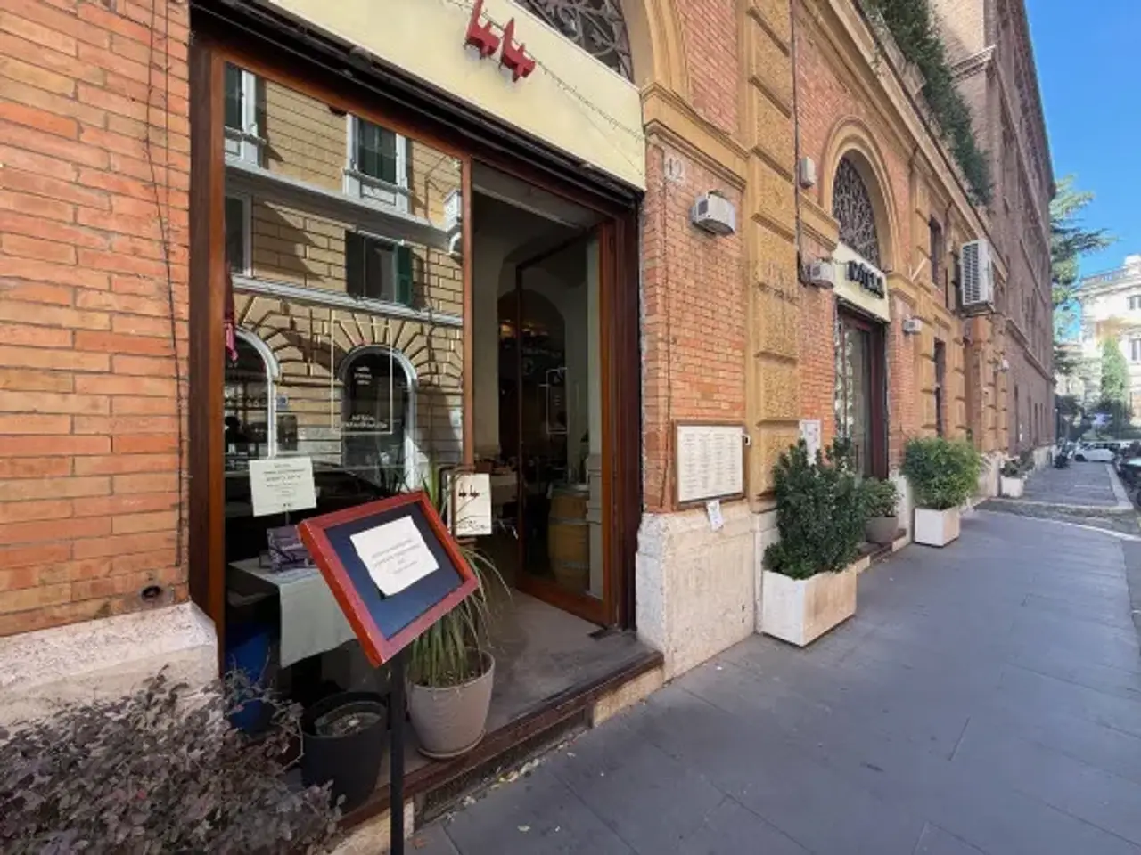 Negozio in Via Aureliana 40, Roma, {3} - Foto 1
