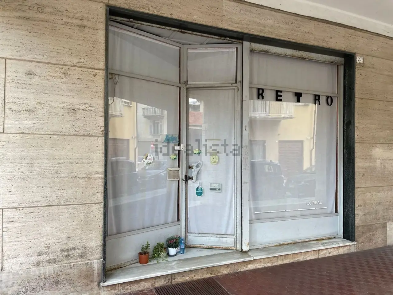 Locale commerciale in , Santo Stefano Belbo, {3} - Foto 1