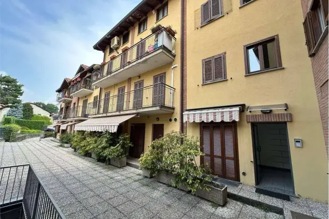 Dreizimmerwohnung in Via Daverio, 27, Cantù - Foto 1