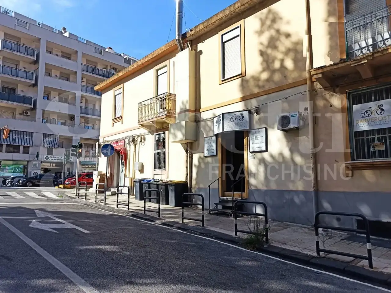 Negozio in Via Emilia 5, Messina, {3} - Foto 1
