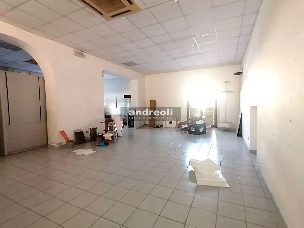Negozio in , Jesi, {3} - Foto 1