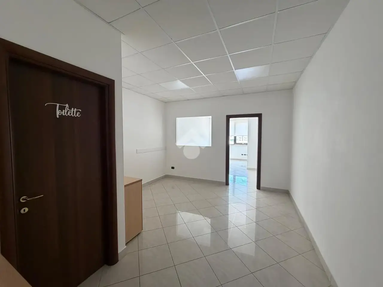 Ufficio in Via del Mare 42, Pomezia, {3} - Foto 1