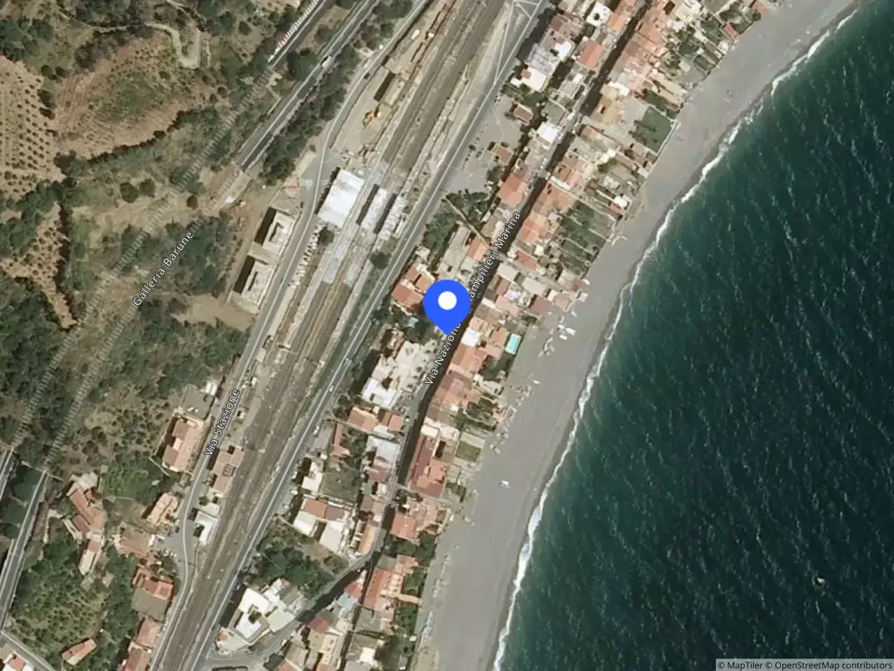 Magazzino in C.da Scavotto Giampilieri Marina, Messina, {3} - Foto 1