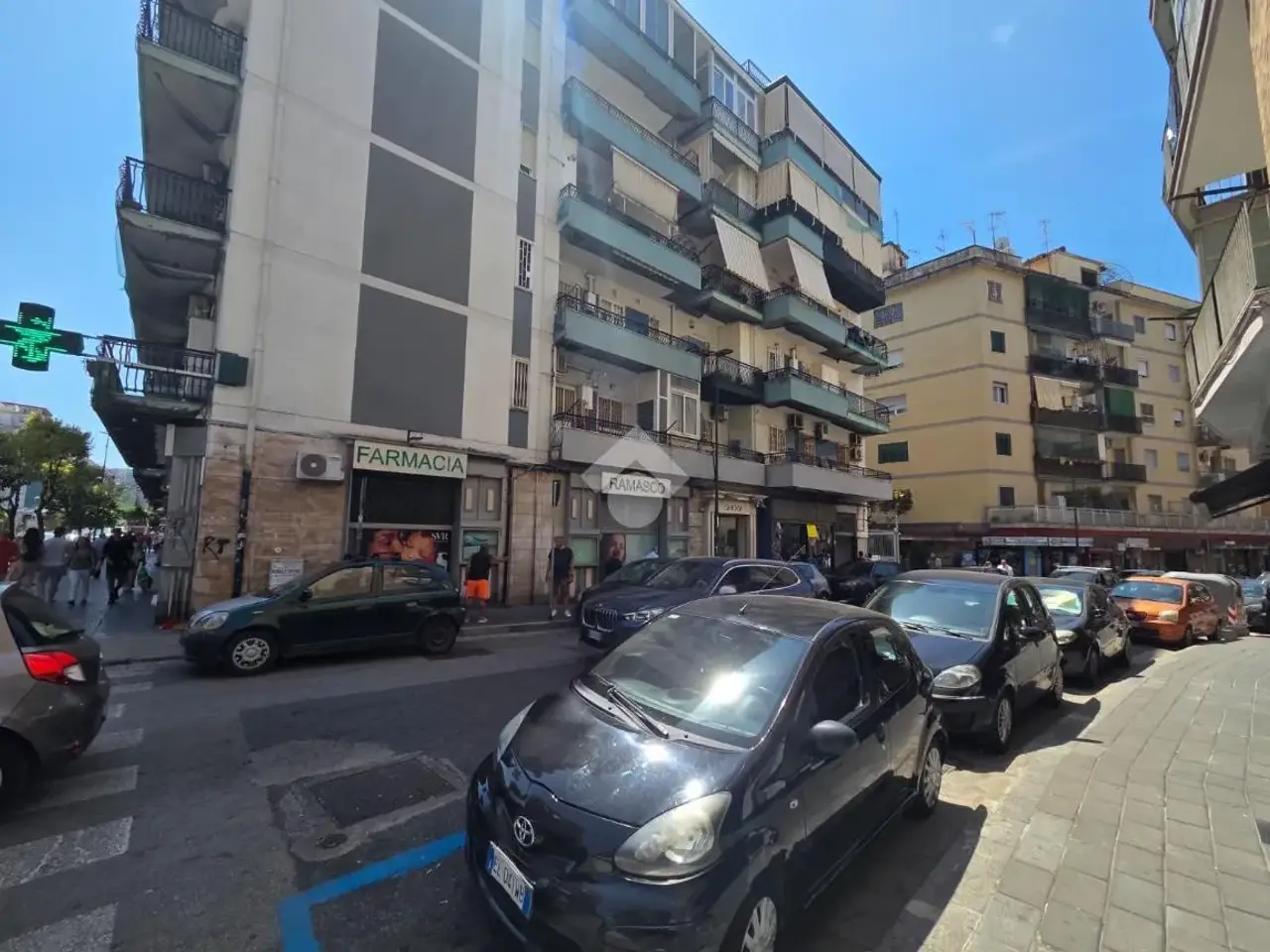 Negozio in Via Nicolò Garzilli 9, Napoli, {3} - Foto 1