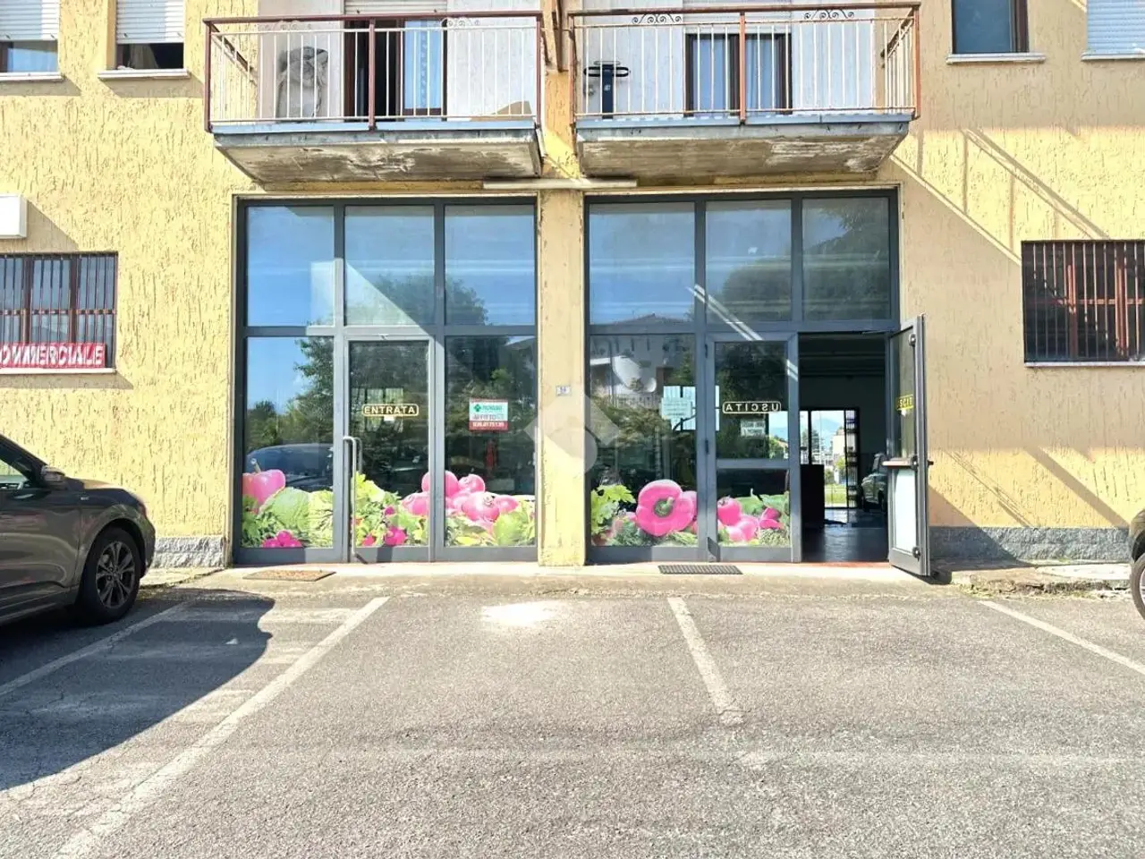 Negozio in Viale Rimembranze 20, Pian Camuno, {3} - Foto 2