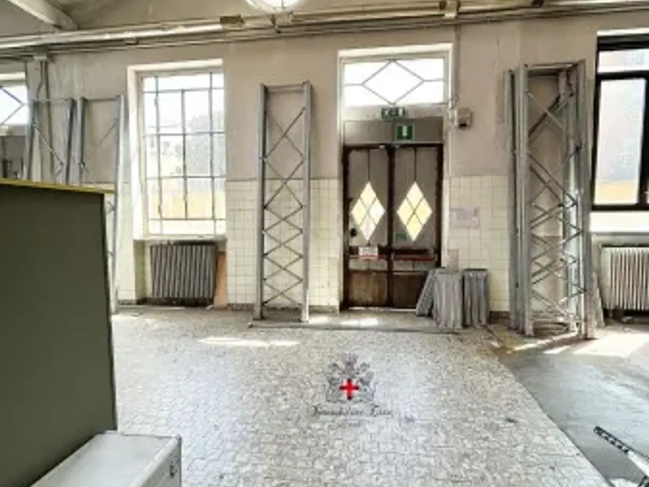 Negozio in Via Antonio Meucci 43, Milano, {3} - Foto 1