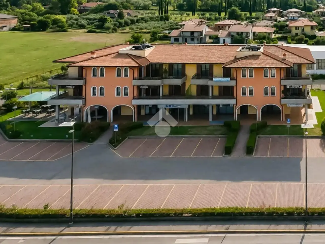 Ufficio in Via Trevisago, Manerba Del Garda, {3} - Foto 1