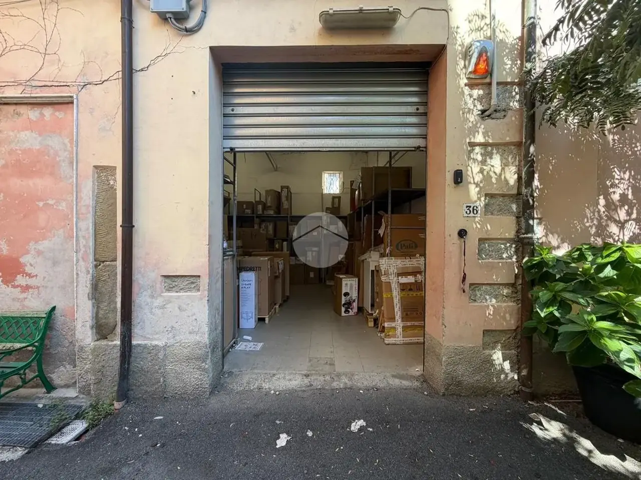 Magazzino in Via della Canonica 36, La Spezia, {3} - Foto 2