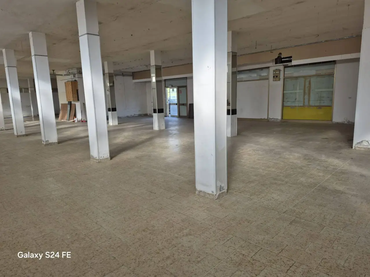 Negozio in Viale della Musica, Quartu Sant'Elena, {3} - Foto 2
