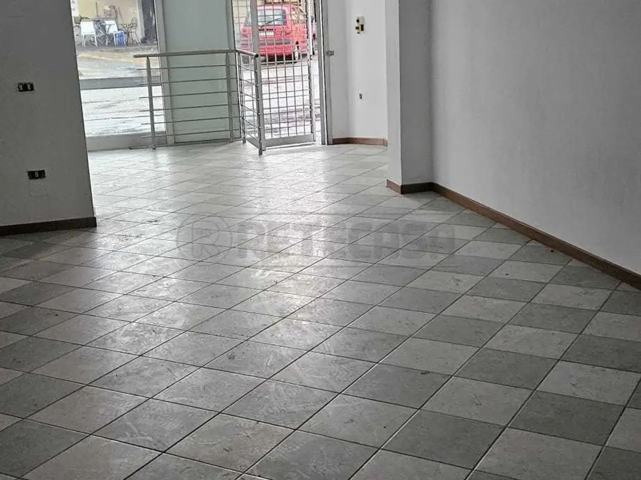 Palazzina commerciale in , Noale, {3} - Foto 2