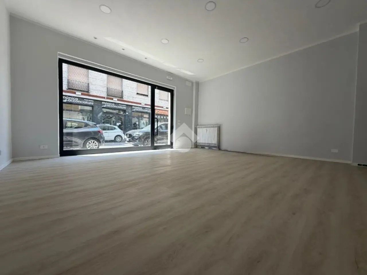 Negozio in Via Felice Cavallotti 102, Novi Ligure, {3} - Foto 2