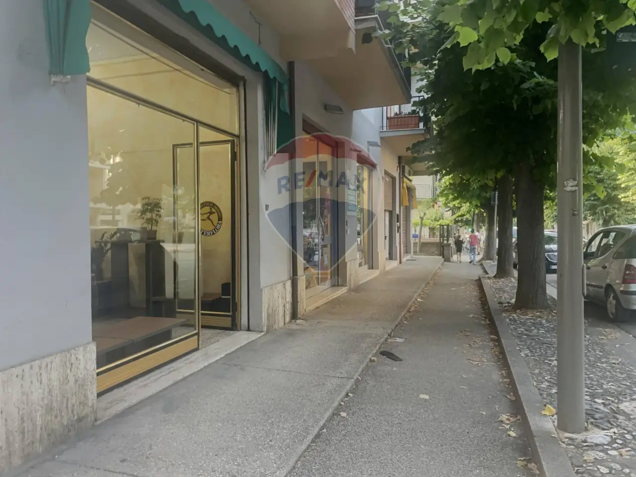 Negozio in Viale Cappuccini 96, Lanciano, {3} - Foto 1