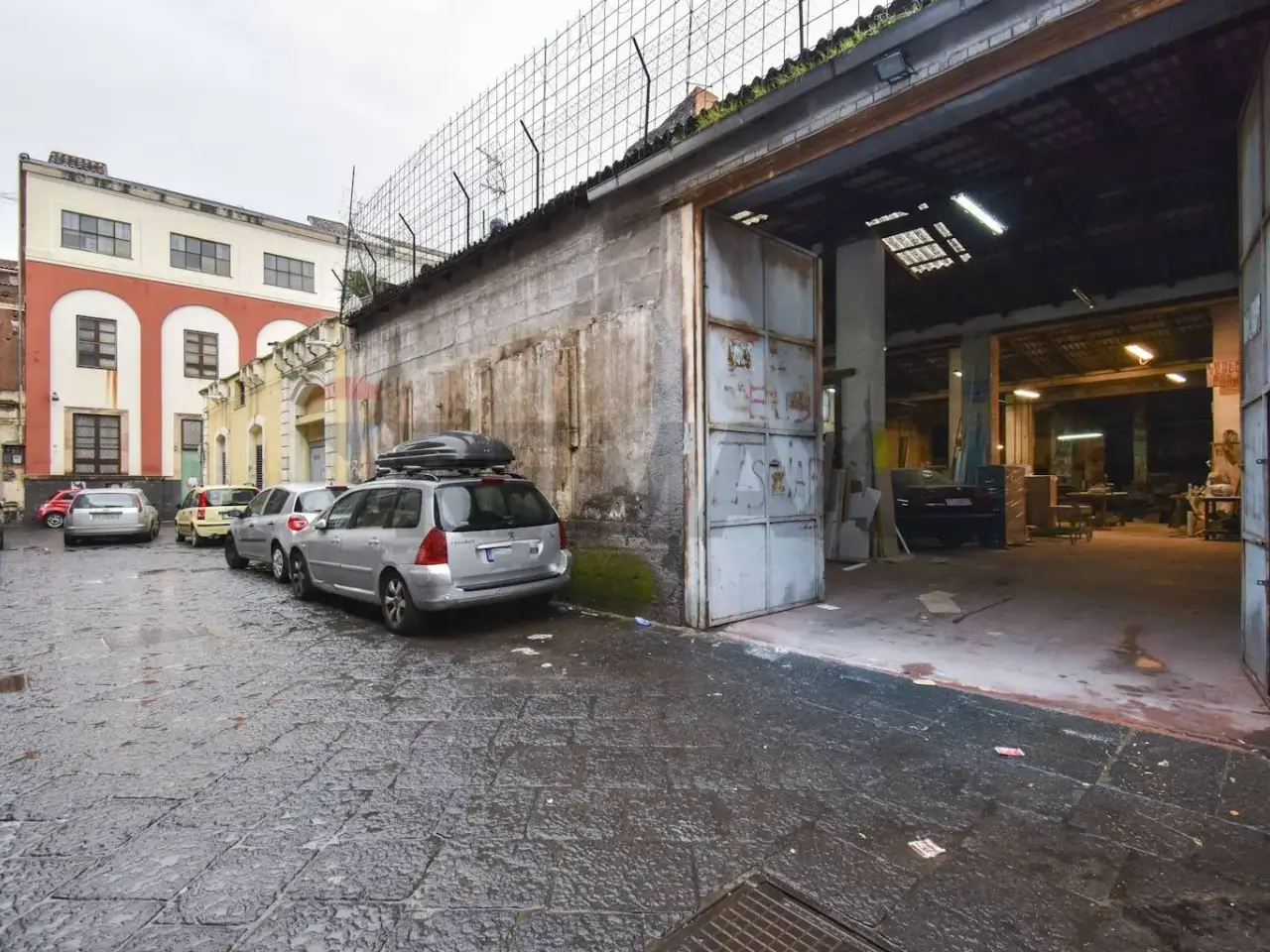 Negozio in Via Feliciotto 11, Catania, {3} - Foto 1