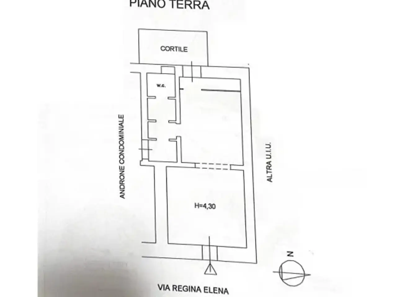 Negozio in Via Regina Elena 64a, Taranto, {3} - Planimetria 1