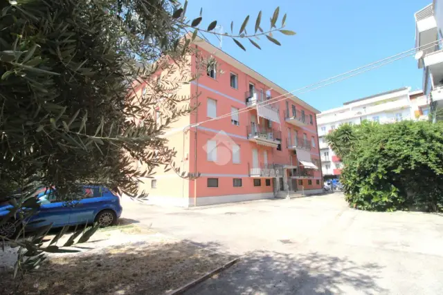 Quadrilocale in Via Giulio Mazzarino 18, Pescara - Foto 1