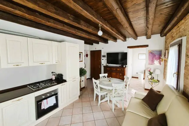 2-room flat in Via Eugenio Bacchion, Venezia - Photo 1