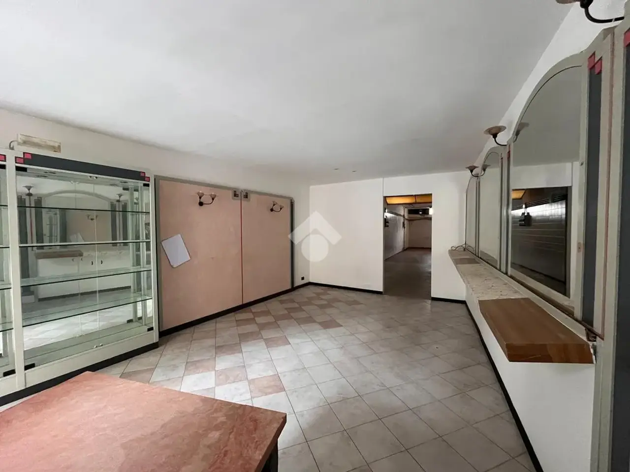 Negozio in Via Gerolamo Tartarotti 14, Rovereto, {3} - Foto 2