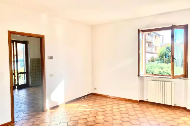 3-room flat in Via Ugo Foscolo, Borgonovo Val Tidone - Photo 1