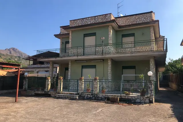 Mansion in Via Crispino Vicari, Misilmeri - Photo 1