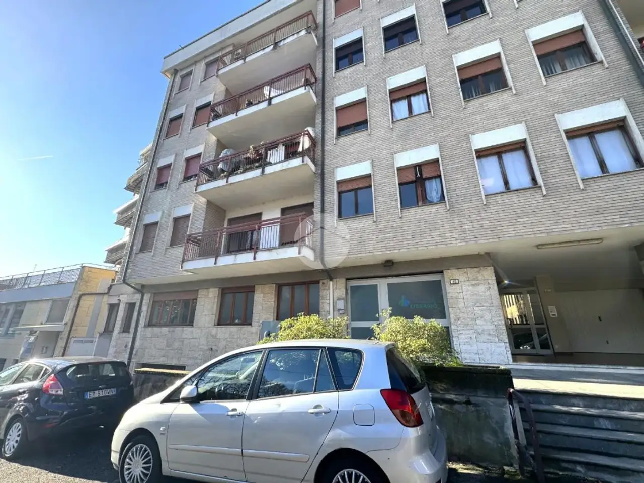 Ufficio in Corso Massimo d'Azeglio 45, Ivrea, {3} - Foto 2