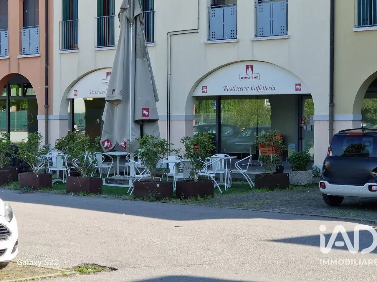 Esercizio commerciale in Piazza Piazza degli Ezzelini, Tombolo, {3} - Foto 1