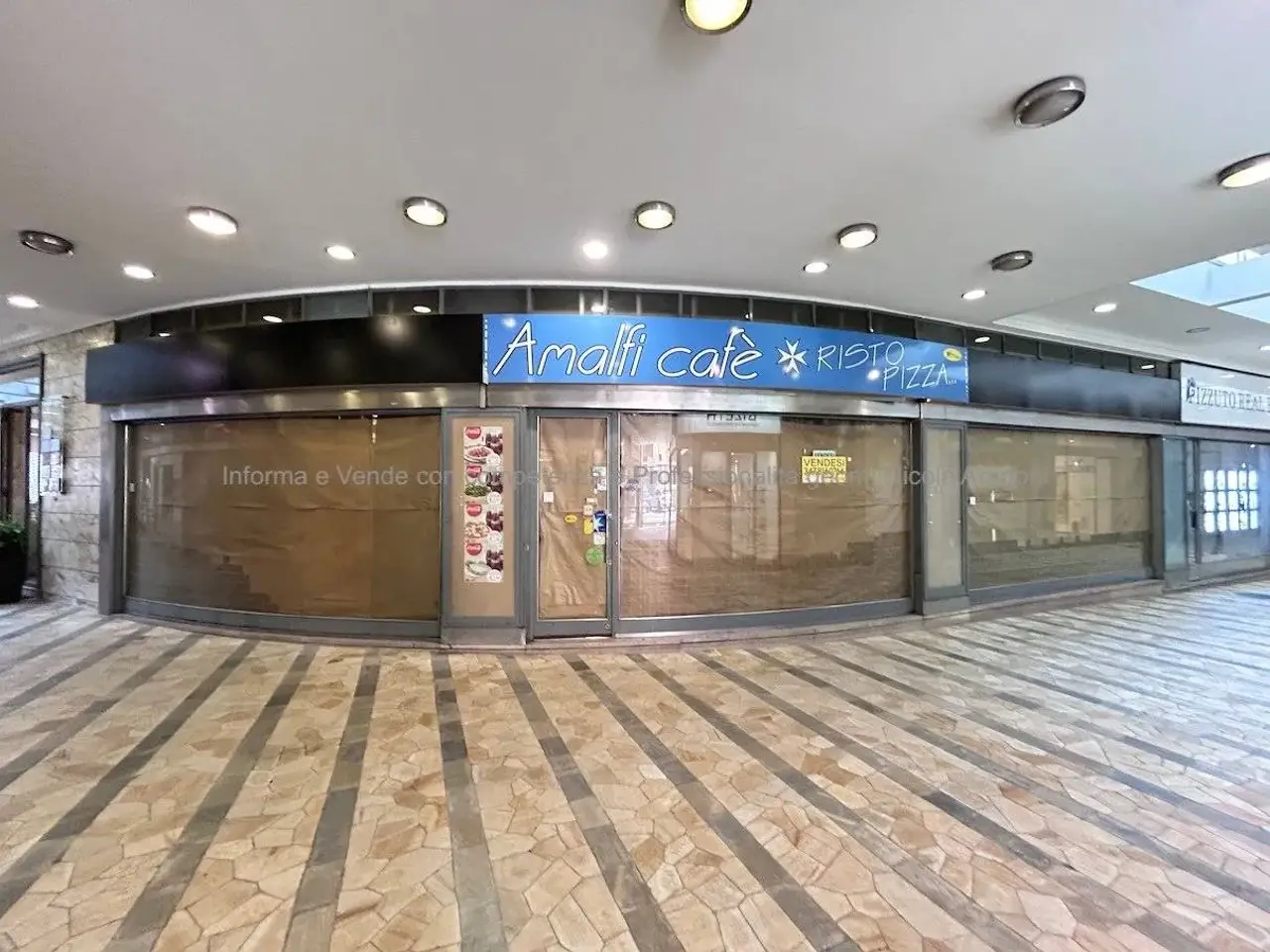 Locale commerciale in Galleria Unione 3, Milano, Milano, {3} - Foto 1